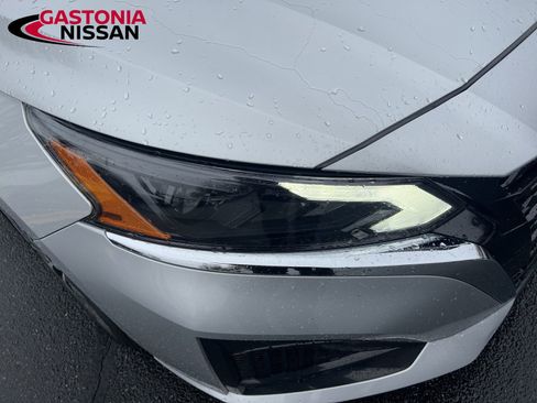 Used 2024 Nissan Altima 2.5 SV image 23