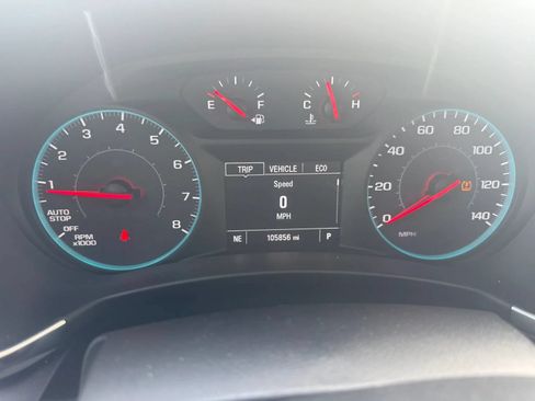 Used 2018 Chevrolet Equinox LS FWD image 15