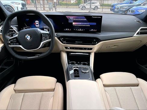 Used 2025 BMW 330i Sedan w/ Convenience Package image 10