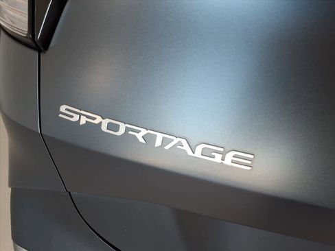 Used 2023 Kia Sportage X-Line image 18