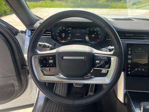 New 2026 Land Rover Range Rover Long Wheelbase SE AWD/4WD image 15