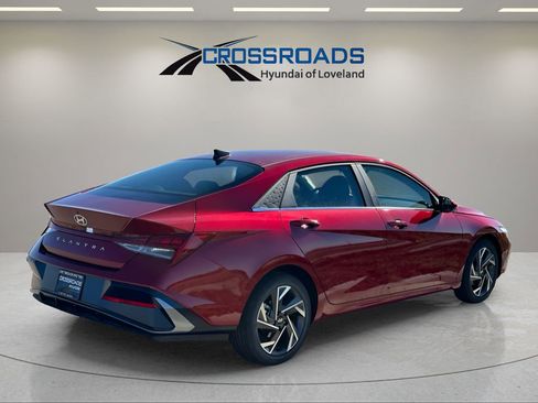 New 2025 Hyundai Elantra SEL image 4