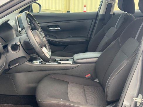 Used 2022 Nissan Sentra SV FWD image 4