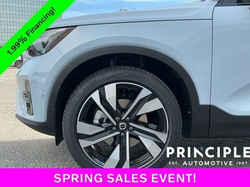 New 2026 Volvo XC40 B5 Plus w/ Protection Package Premier AWD/4WD image 9