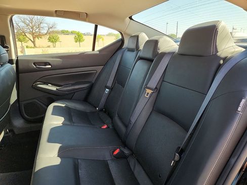 Used 2023 Nissan Altima 2.5 SL FWD image 5