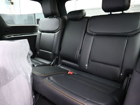 Used 2025 Ford Expedition Tremor image 27