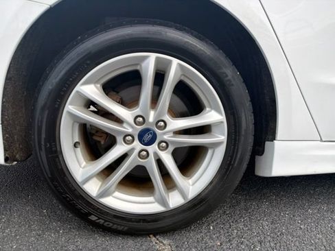 Used 2018 Ford Fusion S FWD image 5