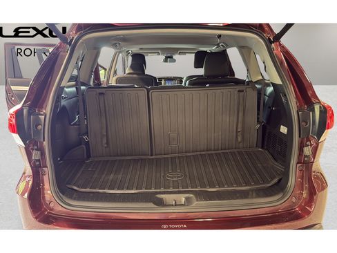 Used 2019 Toyota Highlander XLE AWD/4WD image 20