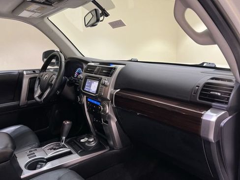 Used 2018 Toyota 4Runner Limited AWD/4WD image 25