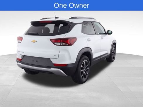 Used 2025 Chevrolet TrailBlazer LT AWD/4WD image 4