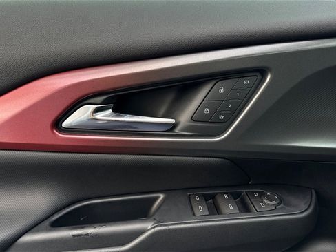 New 2026 Chevrolet Equinox EV RS image 11