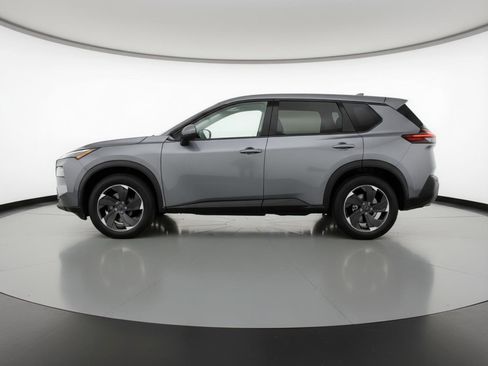 Used 2025 Nissan Rogue SV image 5