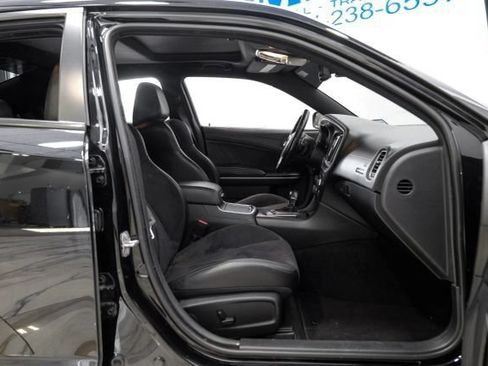 Used 2019 Dodge Charger R/T w/ Plus Group RWD image 35