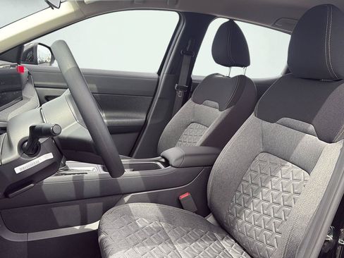 New 2026 Nissan Kicks SV w/ Cold Weather Package FWD image 10