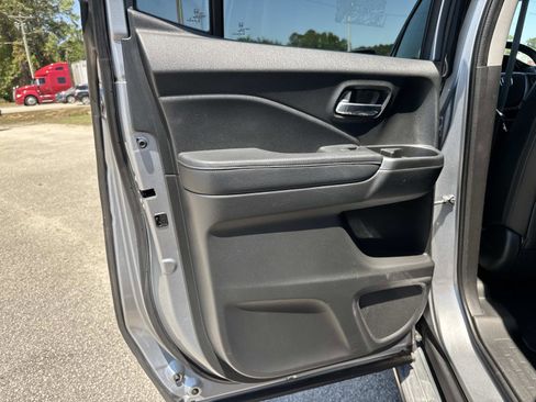 Used 2017 Honda Ridgeline RTL-T image 16