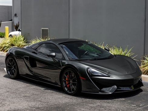 Used 2019 McLaren 570S Spider RWD image 7