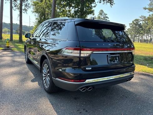 Certified 2024 Lincoln Aviator Reserve AWD/4WD image 5
