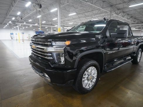 Certified 2022 Chevrolet Silverado 2500 High Country w/ Z71 Off-Road Package image 32