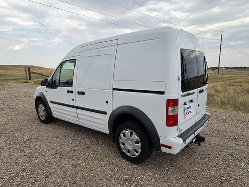 Used 2011 Ford Transit Connect XLT FWD image 3