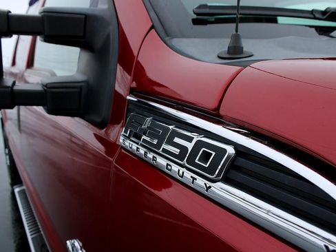 Used 2015 Ford F350 XLT w/ XLT Premium Package image 14