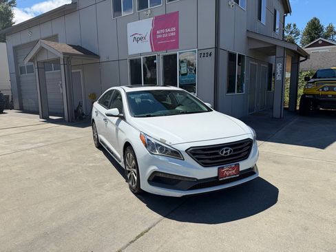 Used 2016 Hyundai Sonata Sport w/ Option Group 1V FWD image 1
