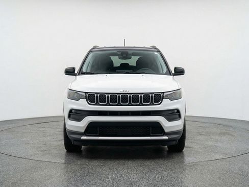 Used 2025 Jeep Compass Limited image 2