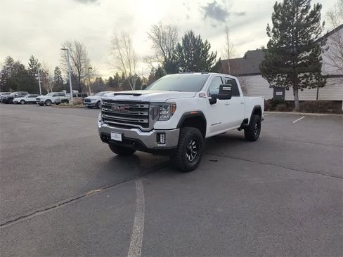 Used 2023 GMC Sierra 3500 SLE image 2