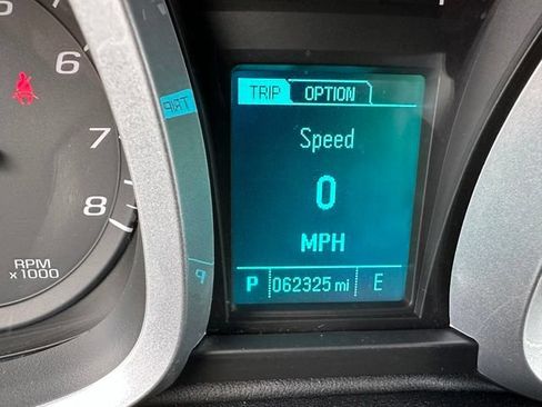 Used 2017 Chevrolet Equinox Premier w/ Enhanced Convenience Package FWD image 9