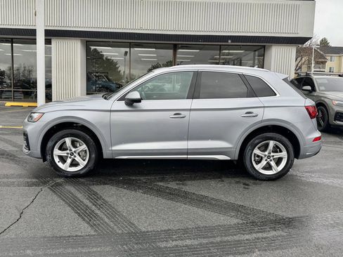 Used 2023 Audi Q5 2.0T Premium w/ Convenience Package image 18