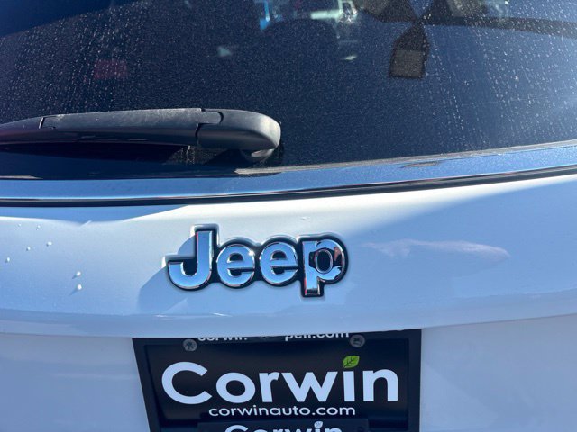 Used 2024 Jeep Compass Latitude AWD/4WD image 14