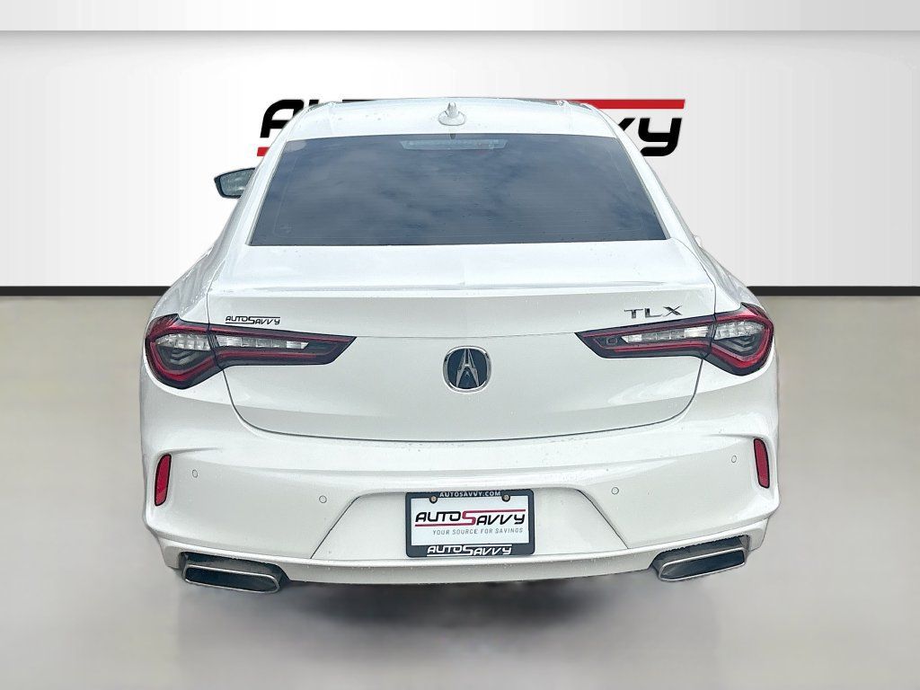 Used 2025 Acura TLX w/ Technology Package FWD image 6