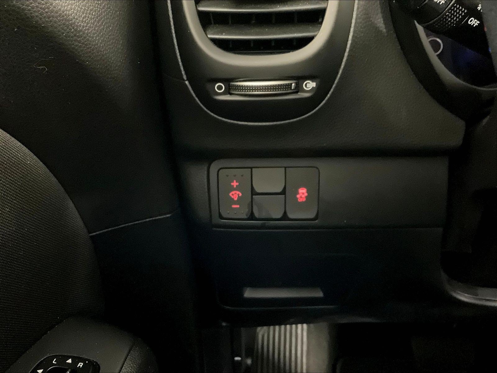 Used 2019 Kia Soul + FWD image 15