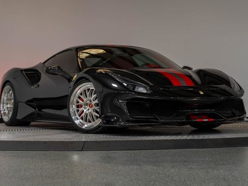 Used 2019 Ferrari 488 Pista Coupe RWD image 32