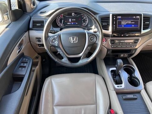Used 2017 Honda Pilot EX-L image 8
