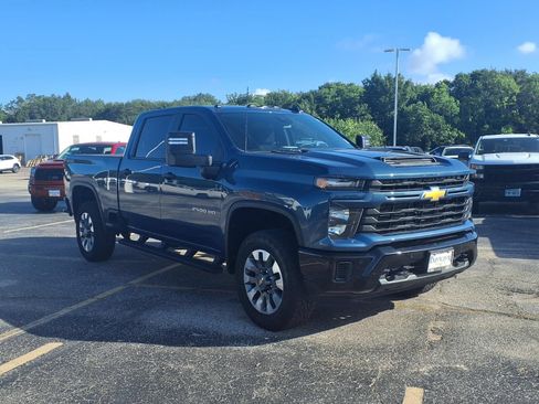 Used 2025 Chevrolet Silverado 2500 Custom w/ Custom Value Package AWD/4WD image 20