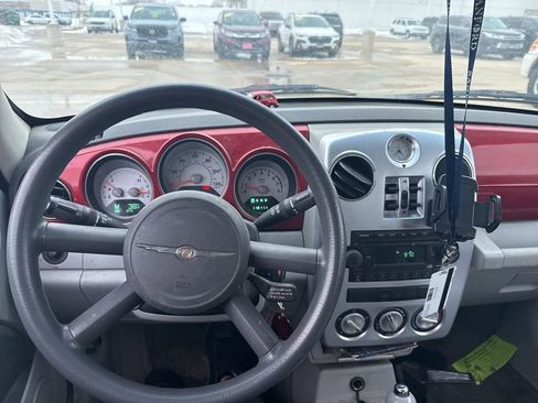 Used 2006 Chrysler PT Cruiser Touring image 8