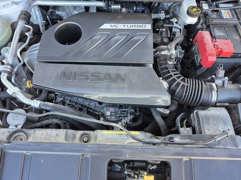 Used 2024 Nissan Rogue SV image 17