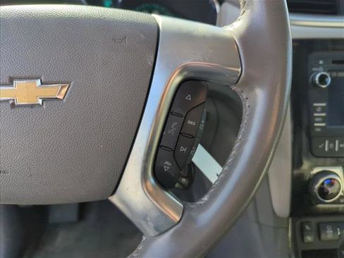 Used 2017 Chevrolet Traverse LT image 15