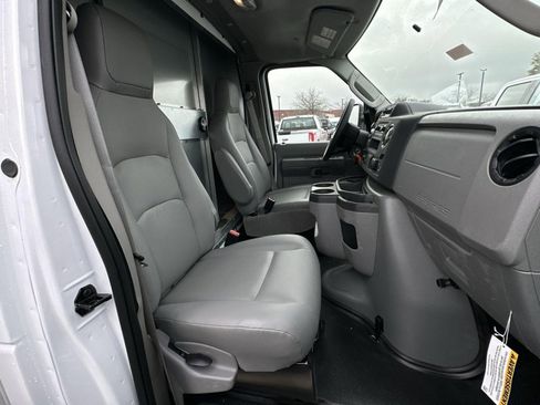 New 2025 Ford E-450 and Econoline 450 Super Duty w/ Power Equipment Group image 30