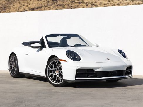 Certified 2026 Porsche 911 Carrera image 9