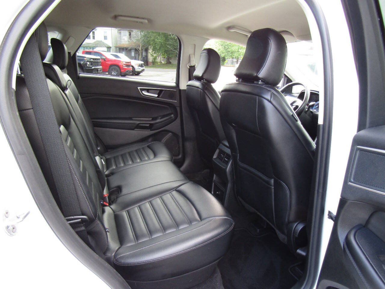 Used 2024 Ford Edge SEL AWD/4WD image 23