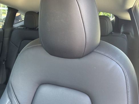 Used 2022 Tesla Model Y Performance image 5