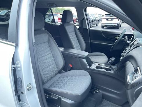 Used 2024 Chevrolet Equinox LT FWD image 26