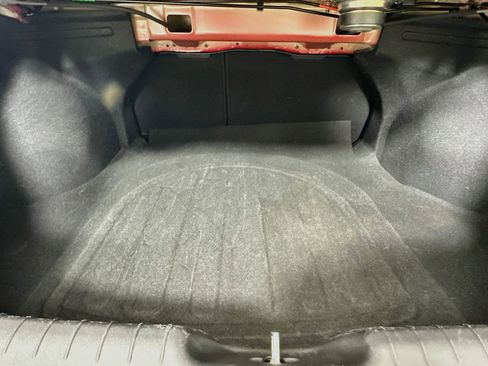 Used 2024 Hyundai Elantra Limited FWD image 28