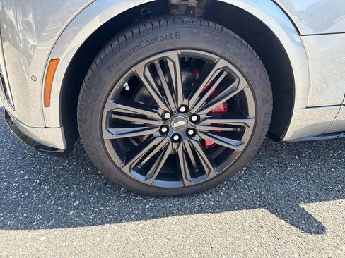 New 2026 Cadillac Lyriq V image 10