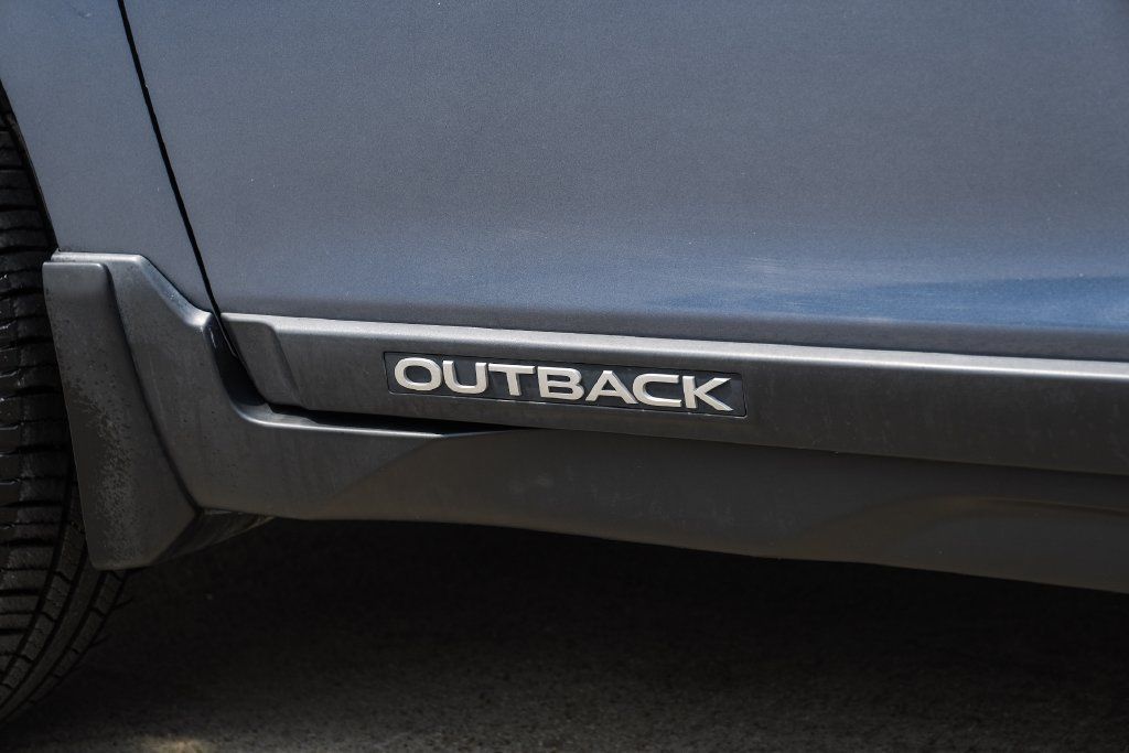 Used 2017 Subaru Outback 2.5i Limited AWD/4WD image 55