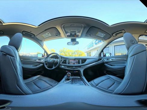 Used 2021 Buick Enclave Premium image 36
