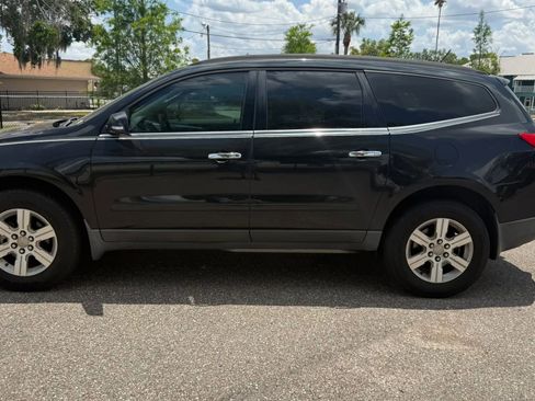 Used 2011 Chevrolet Traverse LT w/ Personal Connectivity Package FWD image 1