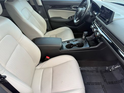 Used 2023 Honda Civic EX-L image 32