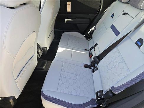 Used 2025 MINI Cooper Countryman S w/ Comfort Package Max image 16